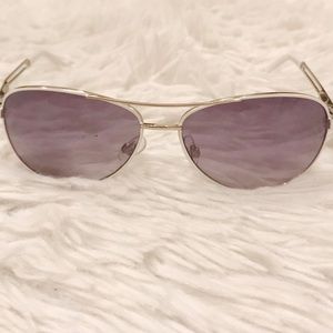 Foster Grant aviator sunglasses